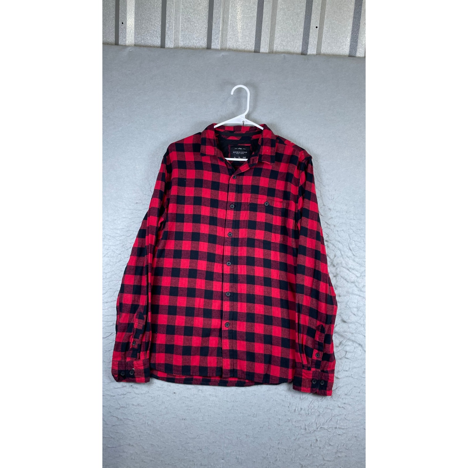 Denim & Flower Button Down Mens Xl Red Excellent Buffalo Plaid Flannel Shirt